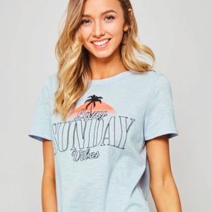 Lazy Sunday Vibes graphic tee ( NEW )